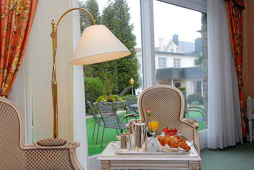 Roannay - Hotel